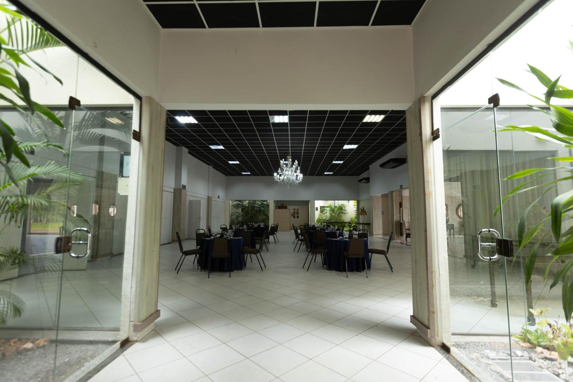 Hits Pantanal Hotel Aeroporto Varzea Grande  Ngoại thất bức ảnh