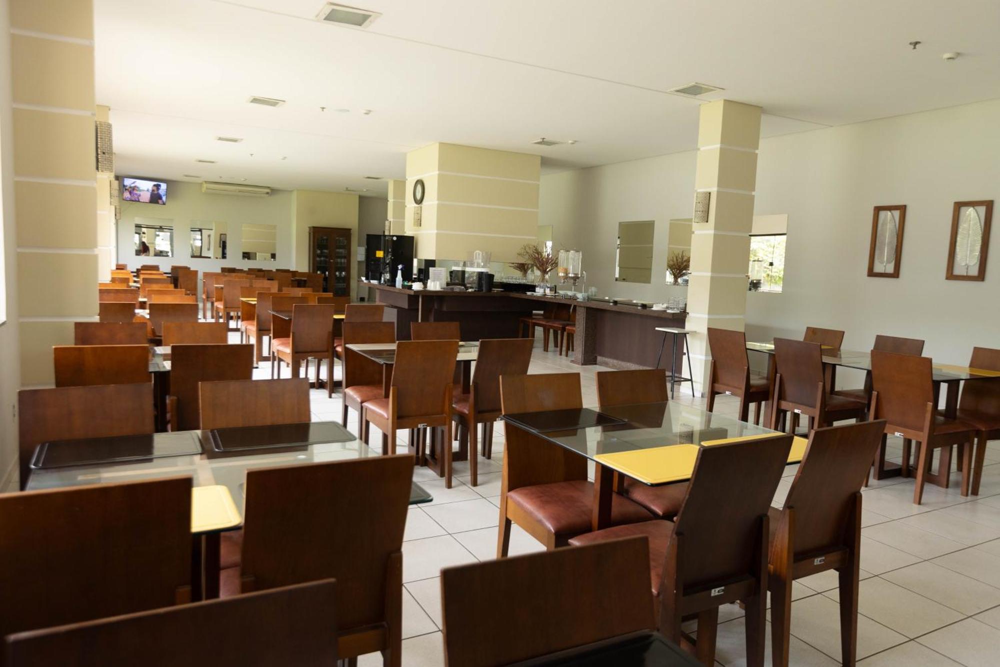 Hits Pantanal Hotel Aeroporto Varzea Grande  Ngoại thất bức ảnh